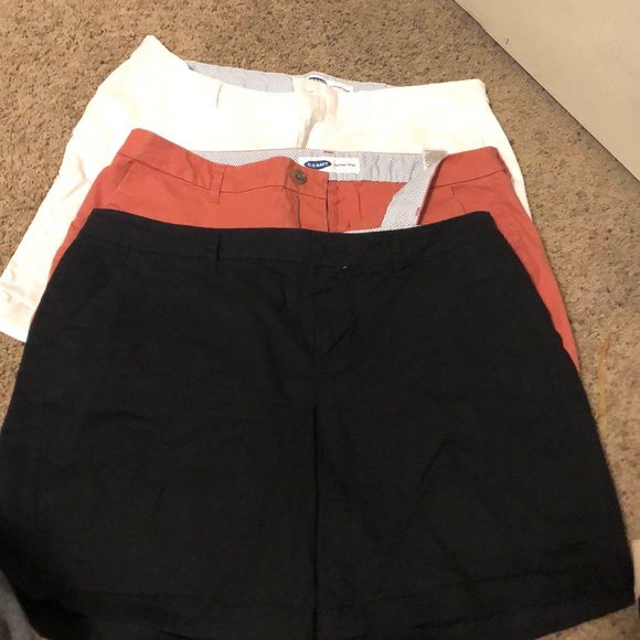 Old Navy everyday shorts - Picture 1 of 2